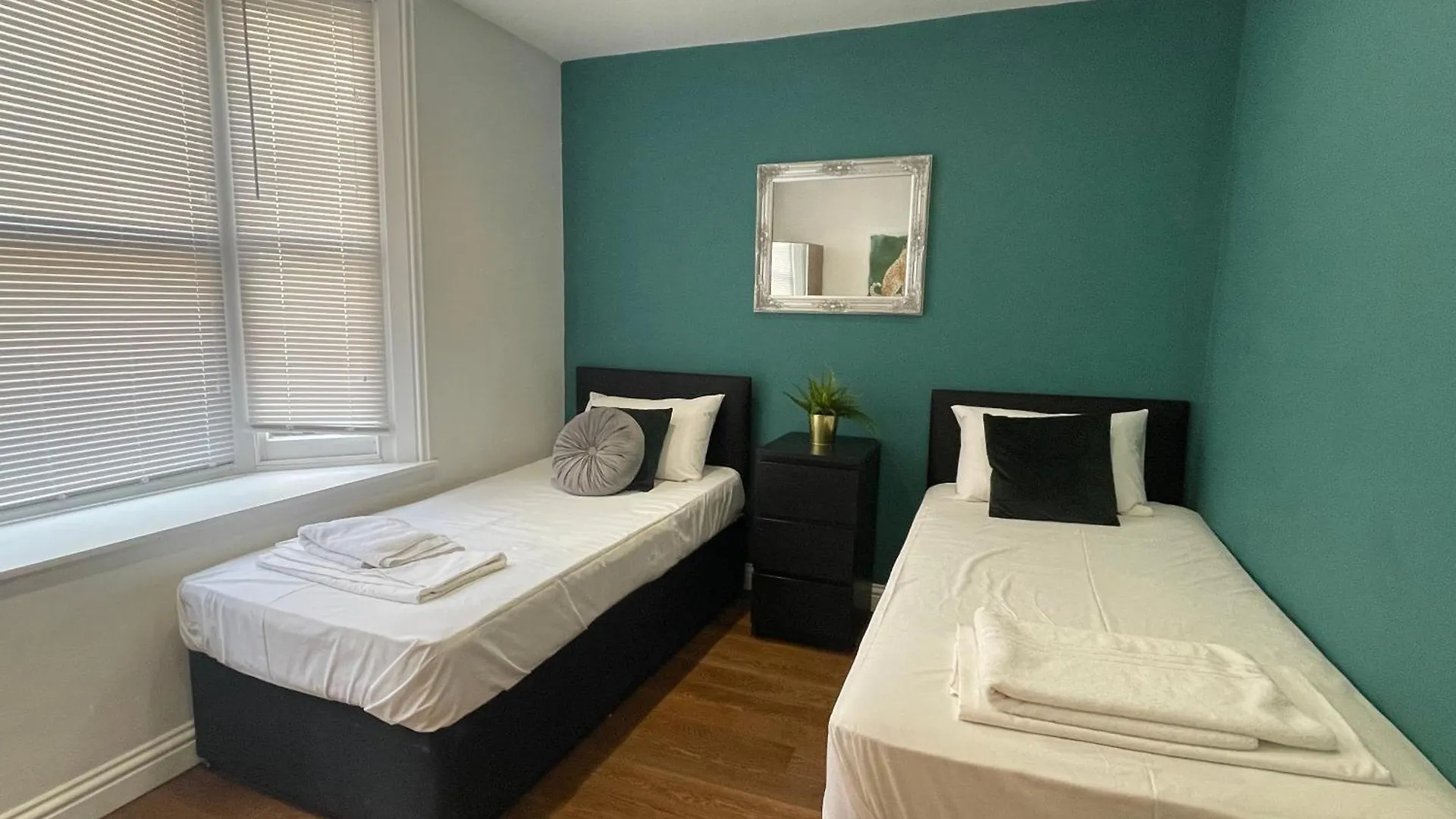 Vakantiehuis Super Central Big House 6 Bedroom House I Next To Brighton Beach